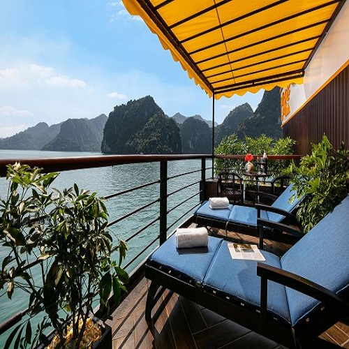 Du thuyền Nostalgia Cruise