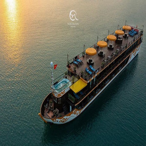 Du thuyền Nostalgia Cruise
