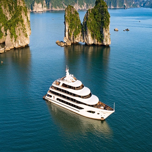Du thuyền Scarlet Pearl Cruise