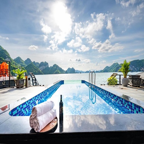 Du Thuyền 5 sao Venus Cruise