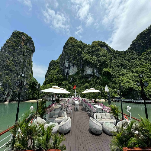 Du thuyền Iris Cruise