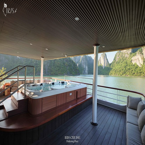 Du thuyền Iris Cruise