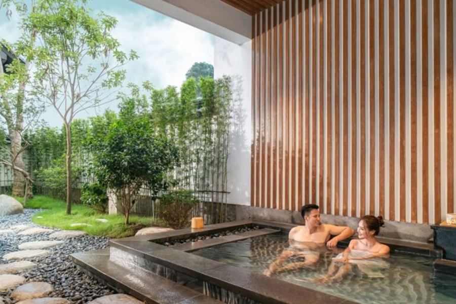 Combo Hạ Long 2N1Đ (Yoko Quang Hanh 5* + Tắm Khoáng Onsen)