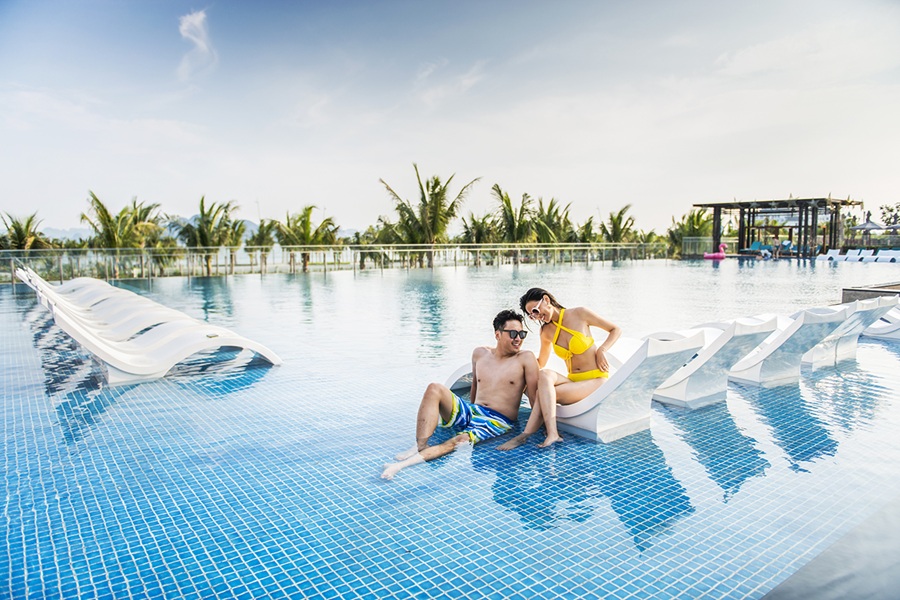 Combo Hạ Long 2N1Đ (Villa Oakwood Resort 5*) + Vé Vui Chơi Sun World