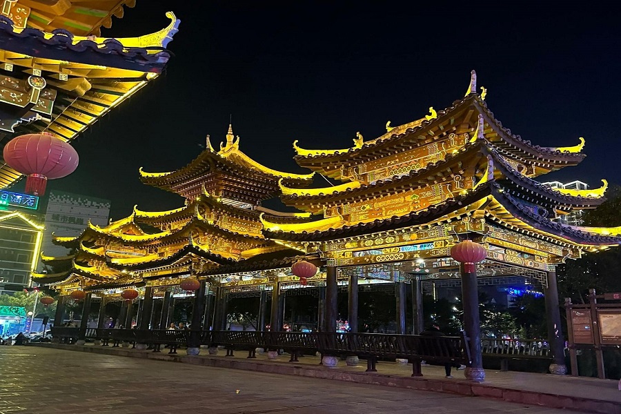 Tour liên tuyền Việt Trung:  Hà Nội – Trà Lĩnh – Tịnh Tây – Nga Tuyền – Phố cổ Cẩm Tú – Cổ Long Đại Hiệp Cốc – Hang Pắc Bó – Thác Bản Giốc  (3N2Đ)