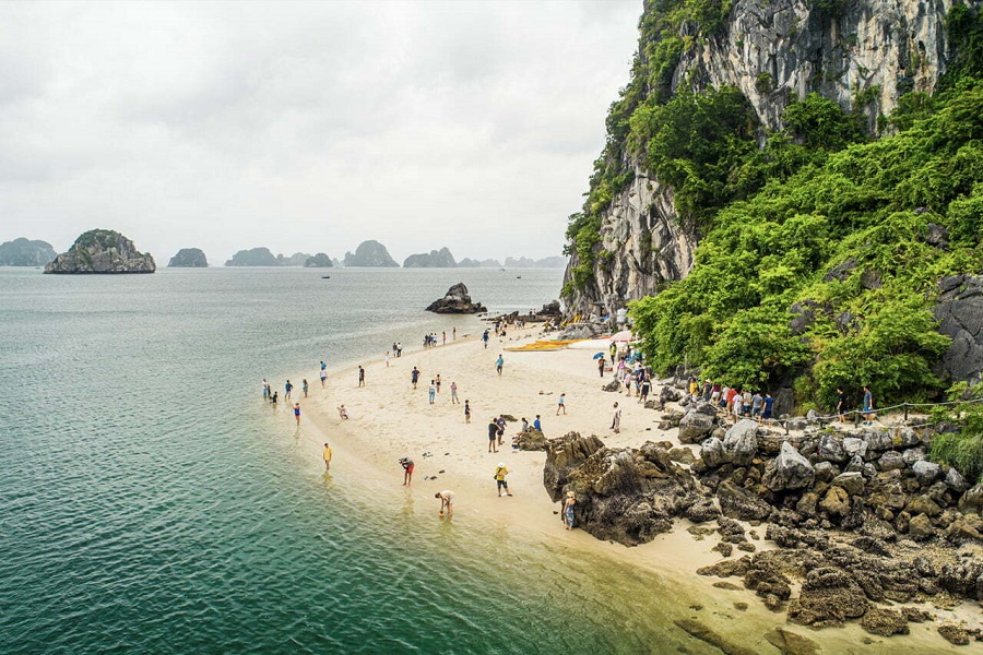 Tour Vịnh Hạ Long - Hạ Long park - Bãi Cháy - Yên Tử (3N2Đ)