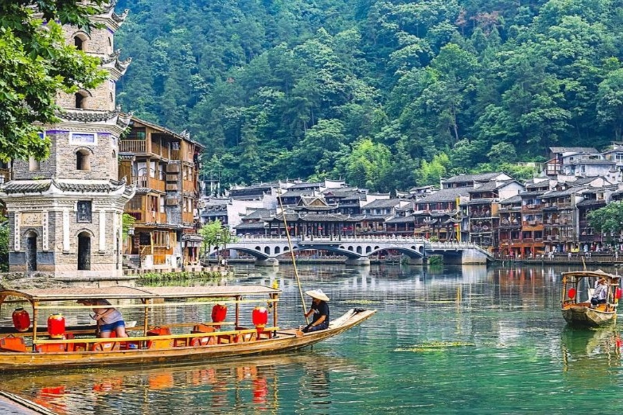 Tour Nam Ninh – Thanh Tú Sơn – Thái Bình cổ trấn – Tương Tư cổ trấn – Nam Ninh chi dạ (3N2Đ)