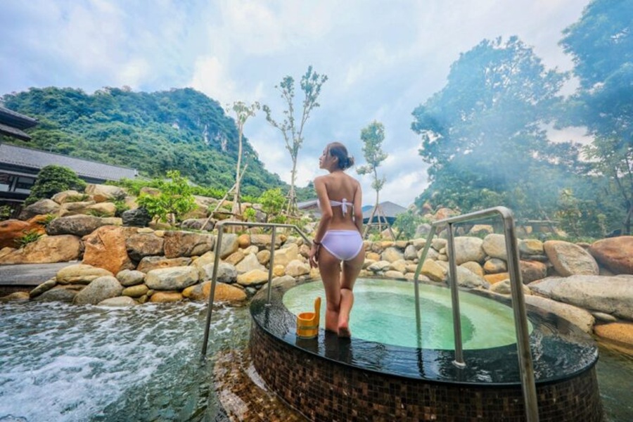 Combo Hạ Long 2N1Đ (Yoko Quang Hanh 5* + Tắm Khoáng Onsen)