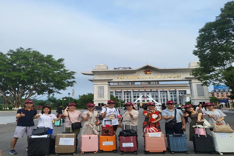 Tour Hà Khẩu 1 ngày