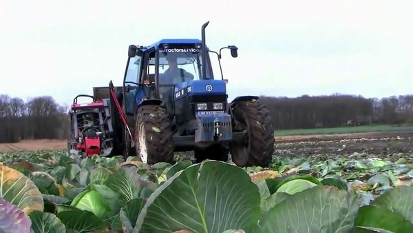 Máy nông nghiệp góp phần nâng cao năng suất lao động