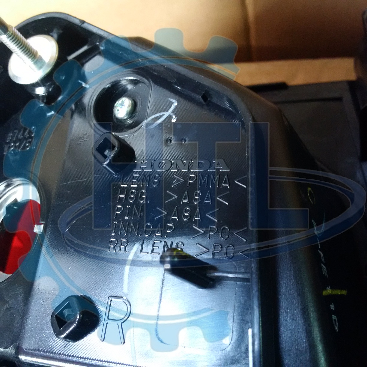 Đèn hậu mảnh ngoài Honda Civic 2010