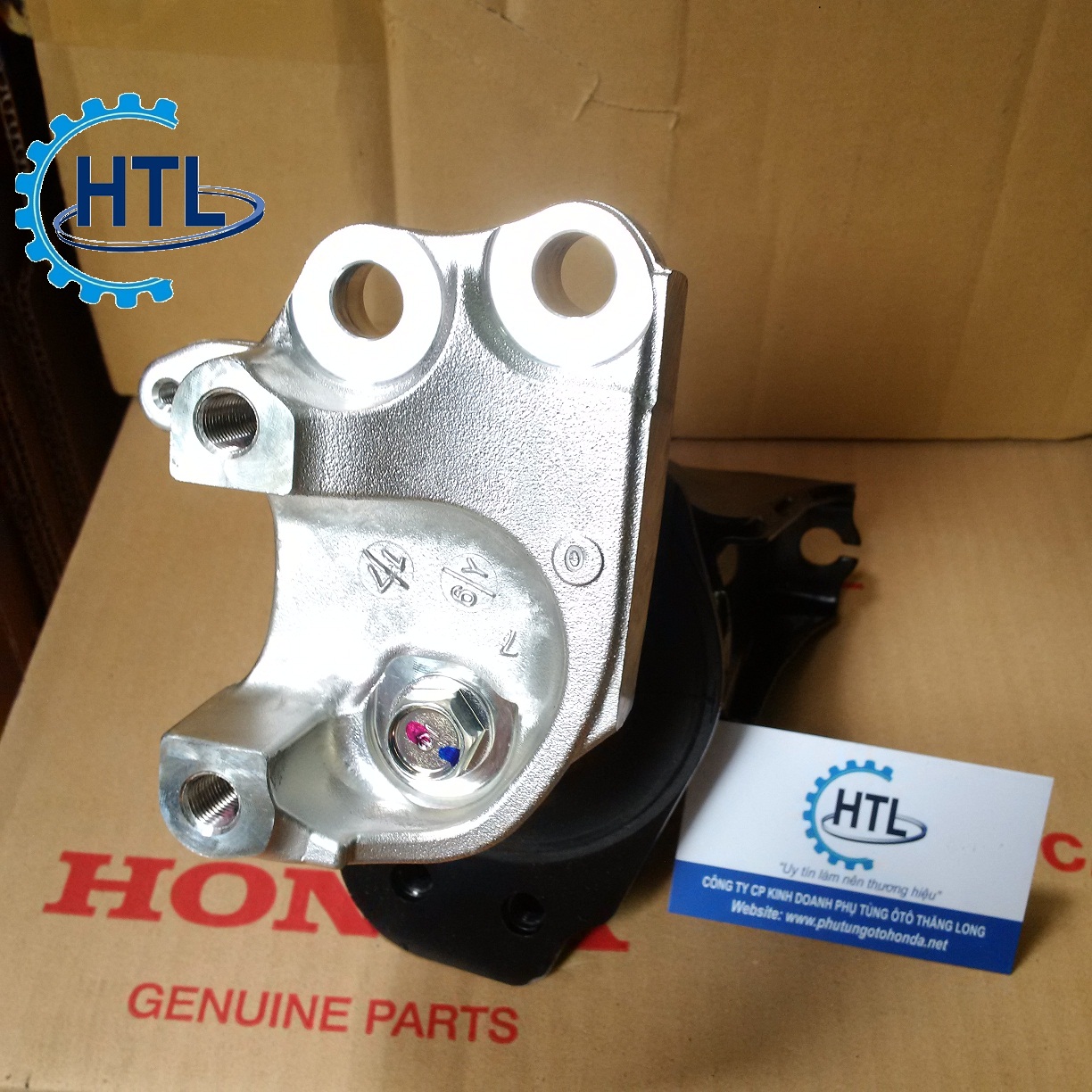 Chân máy dầu Honda Civic 2.0
