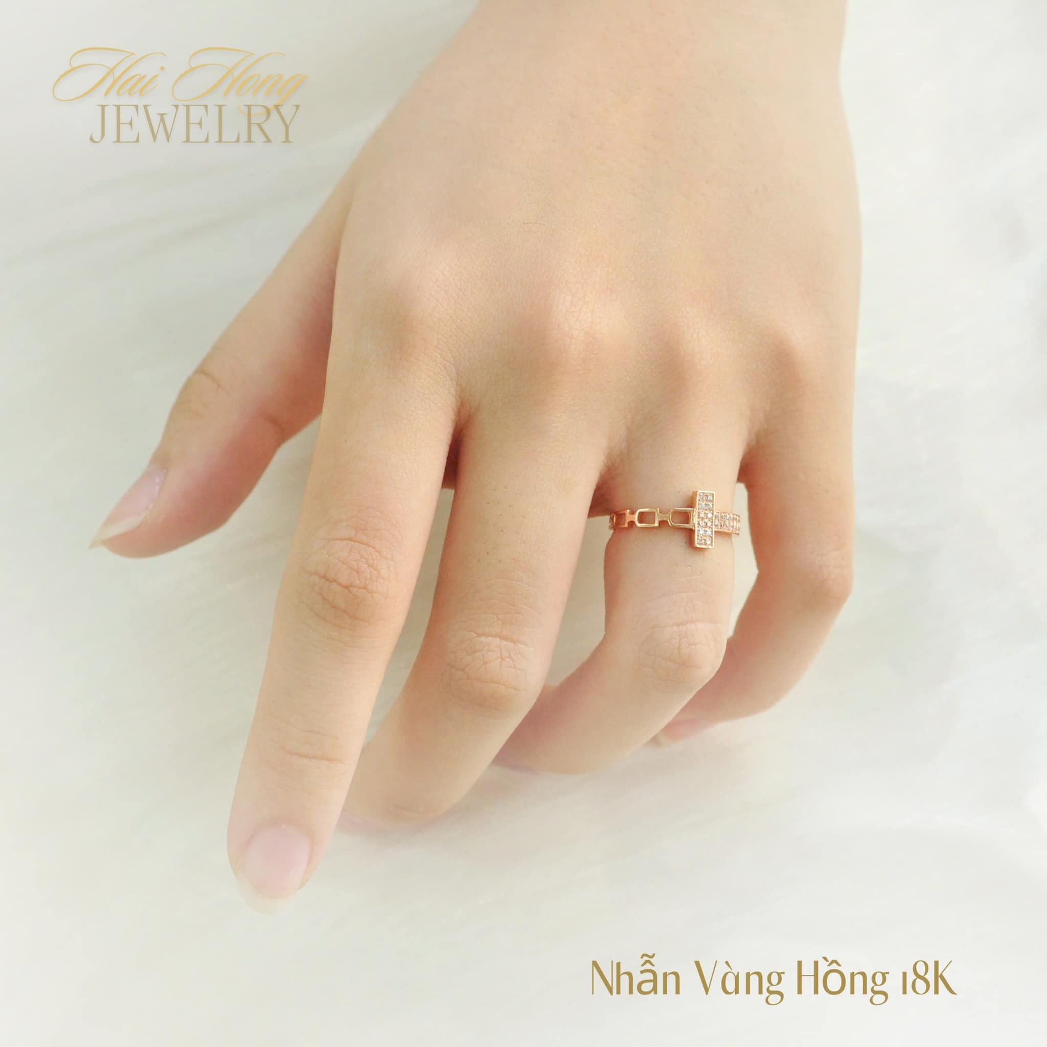 nhan-nu-vang-hong-99