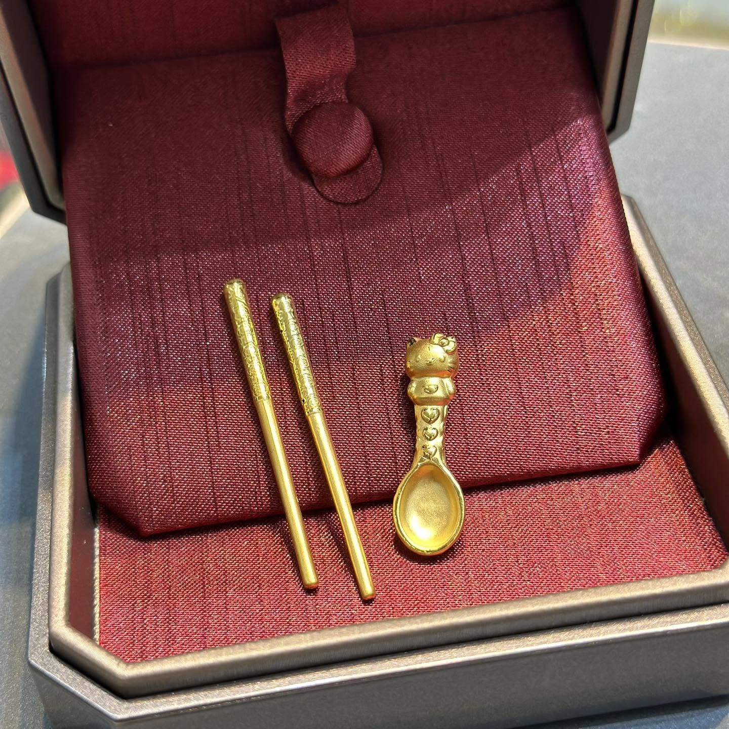 charm-24k-18