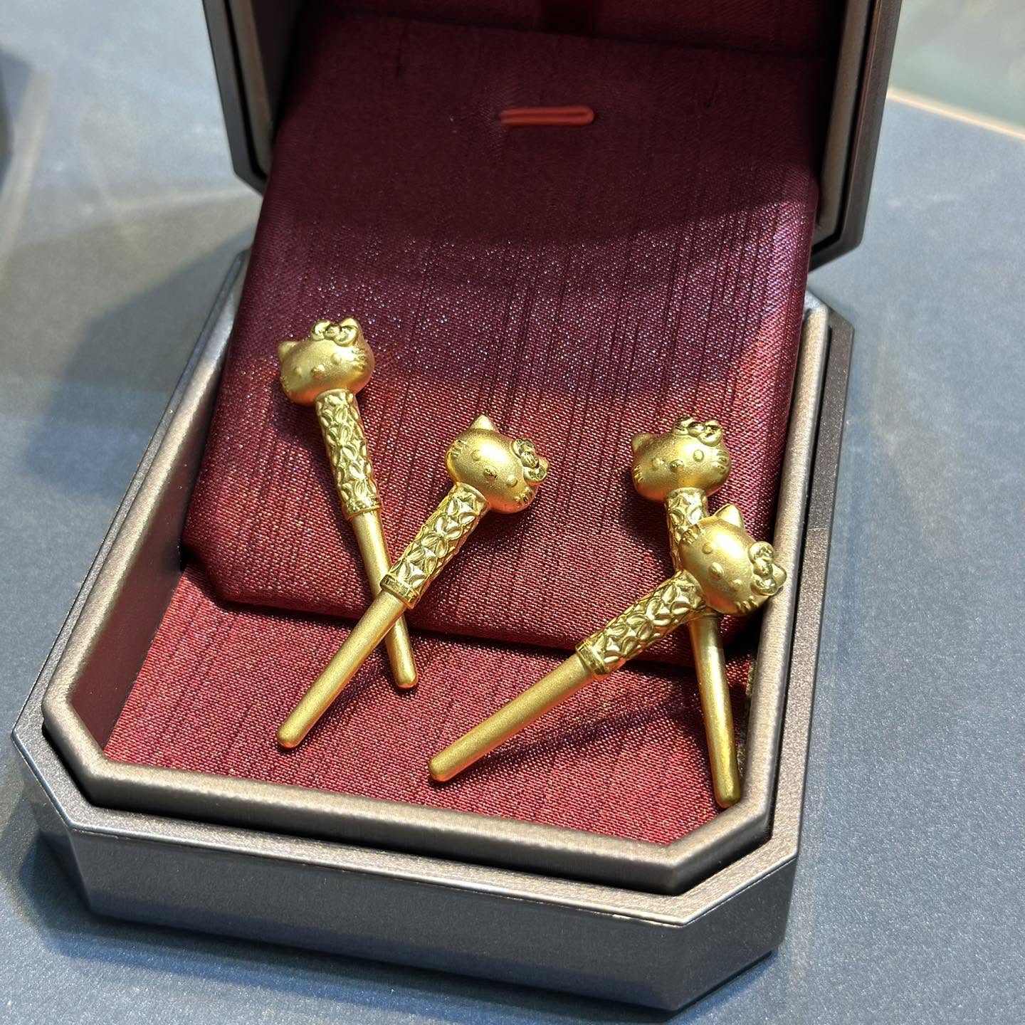 charm-24k-15