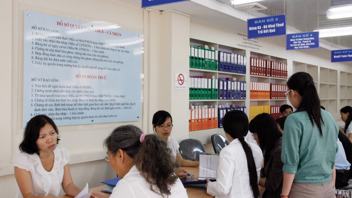 Hà Nội khuyến khích nộp hồ sơ quyết toán thuế qua bưu điện