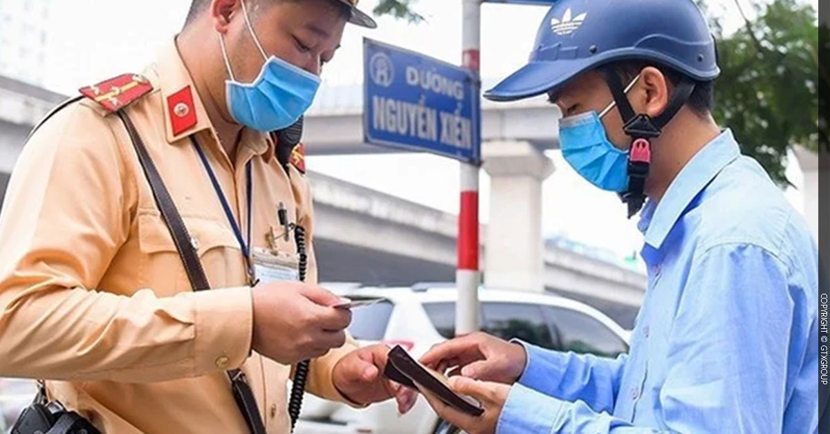 Mượn hay thuê xe của người khác có bị phạt lỗi 'không chính chủ'?