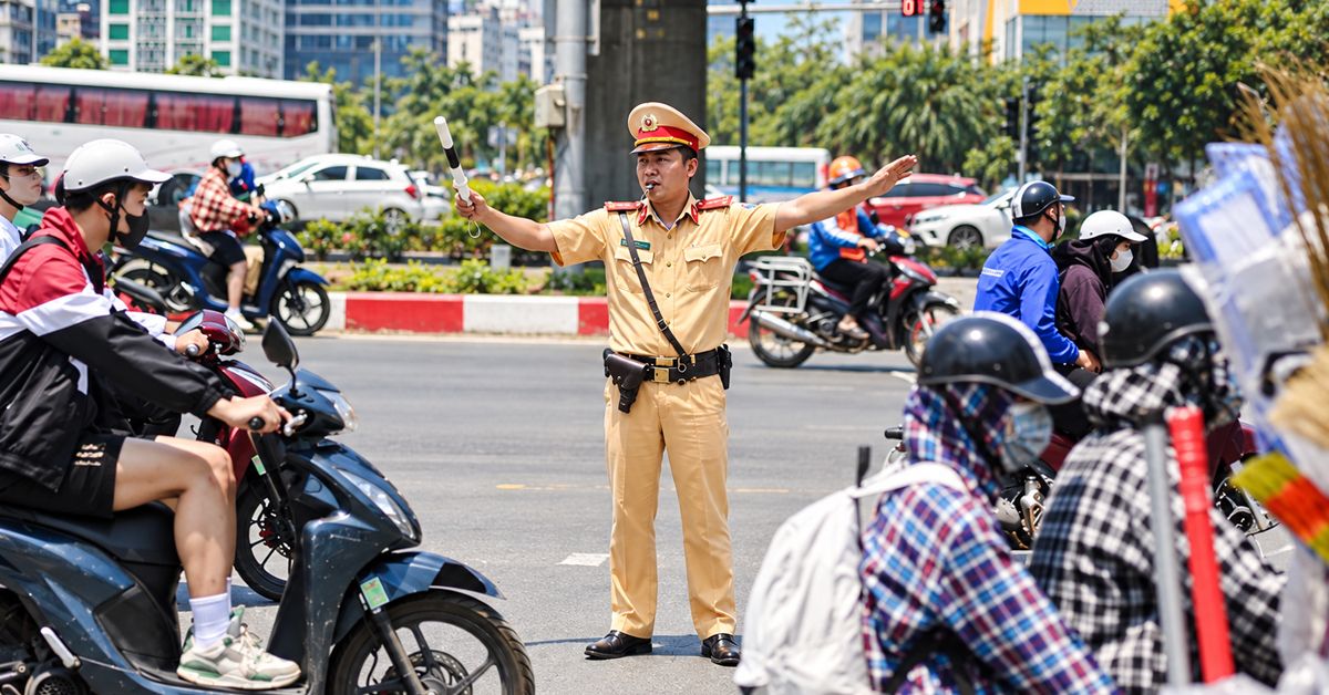 Rẽ phải khi đèn đỏ theo hiệu lệnh của CSGT là hợp lệ và được ưu tiên chấp hành