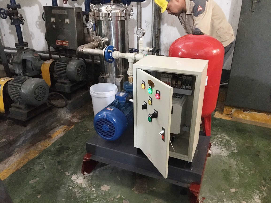 Tủ điện 2 máy bơm 3.7kw 3pha biến tần