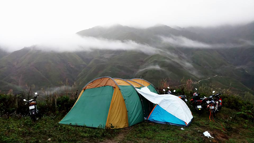Lều cắm trại loại lớn cho 16 người 2 lớp chống thấm tốt chống côn trùng