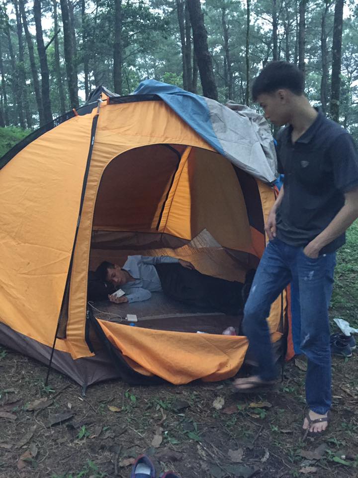 Lều cắm trại dùng cho 10 Người 2 lớp chống thấm nước tốt hàng chính hãng phân phối độc quyền