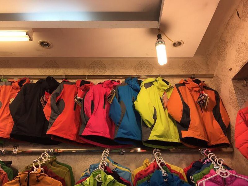 Áo khoác gió 2 lớp màu pha loại giày the north face hàng chính hãng