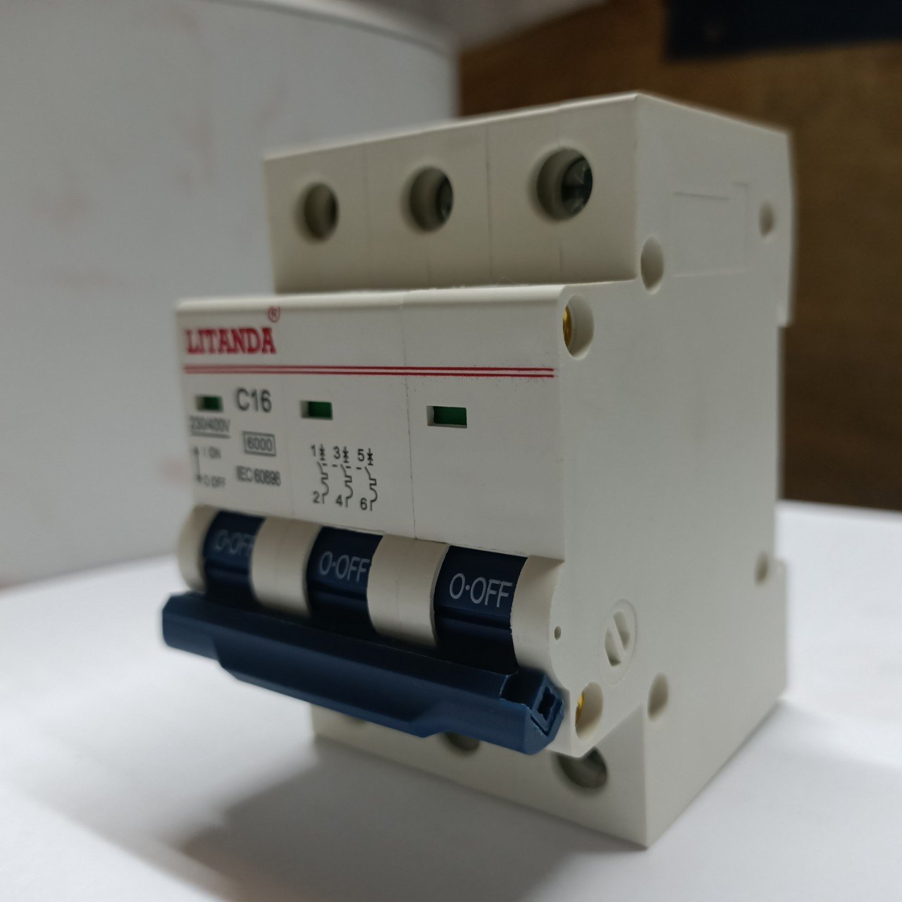 MCCB Là Gì? Cấu Tạo, Nguyên Lý Hoạt Động Của MCCB