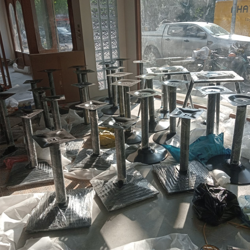Lắp đặt và bàn giao chân bàn gang đúc CG-V45 cho quán cà phê tại Hà Đông, Hà Nội