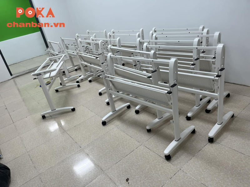 Chân bàn lật mặt (thuộc loại bàn training phổ biến)