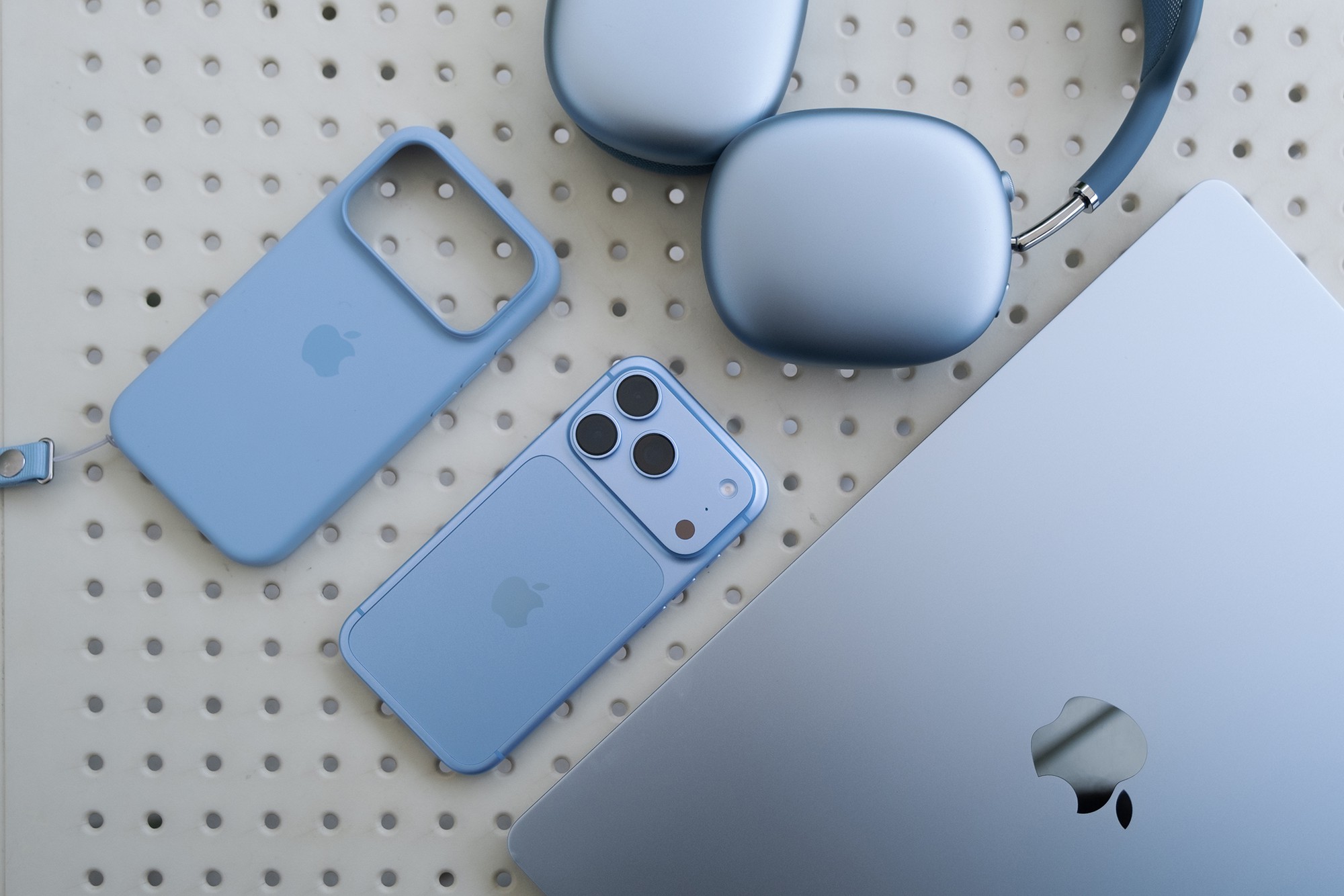 Đánh giá độ bền iphone 18 pro max: có thật sự không cần dùng ốp lưng?