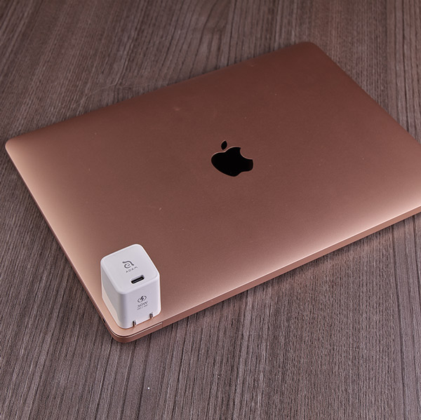 CỐC SẠC NHANH USB-C PD30W ADAM ELEMENT