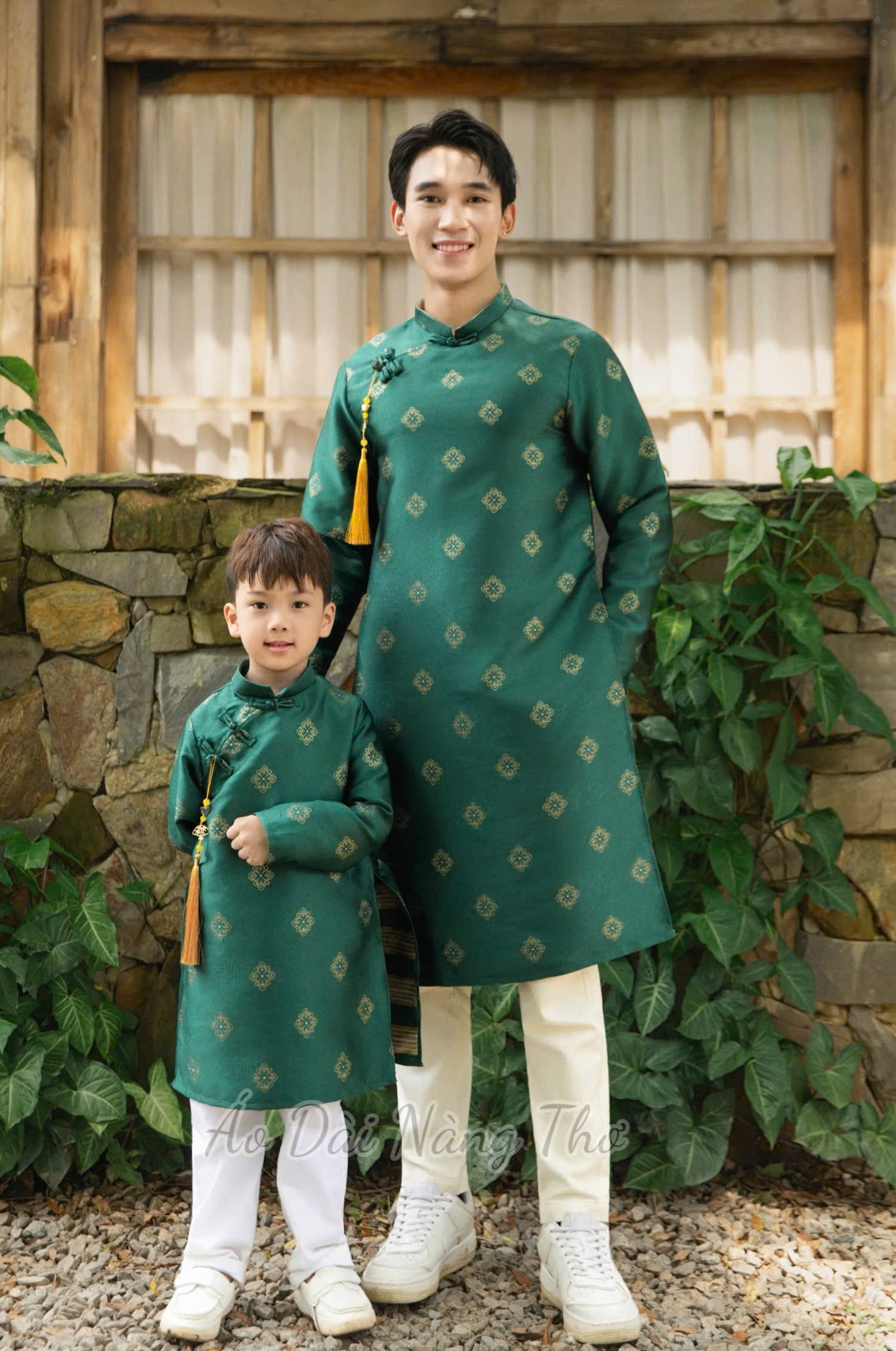 Áo Dài Bé Trai Tafta Xanh Rêu Kèm Dây Tua Rua