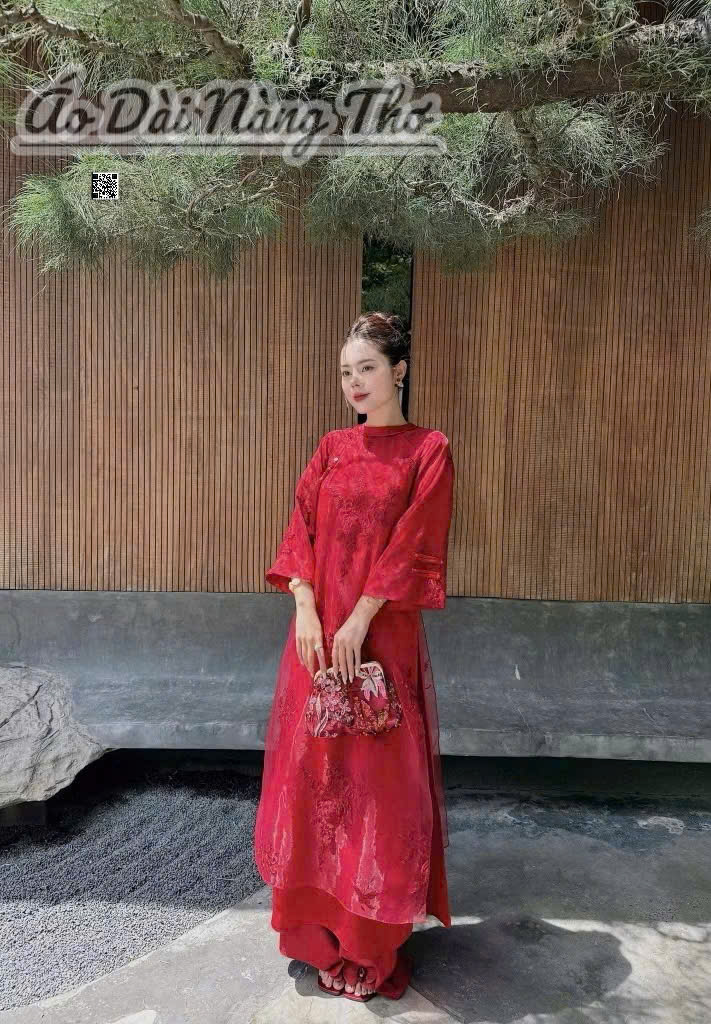 Áo Dài Cách Tân Đỏ Cổ Tròn Kèm Dây Tua