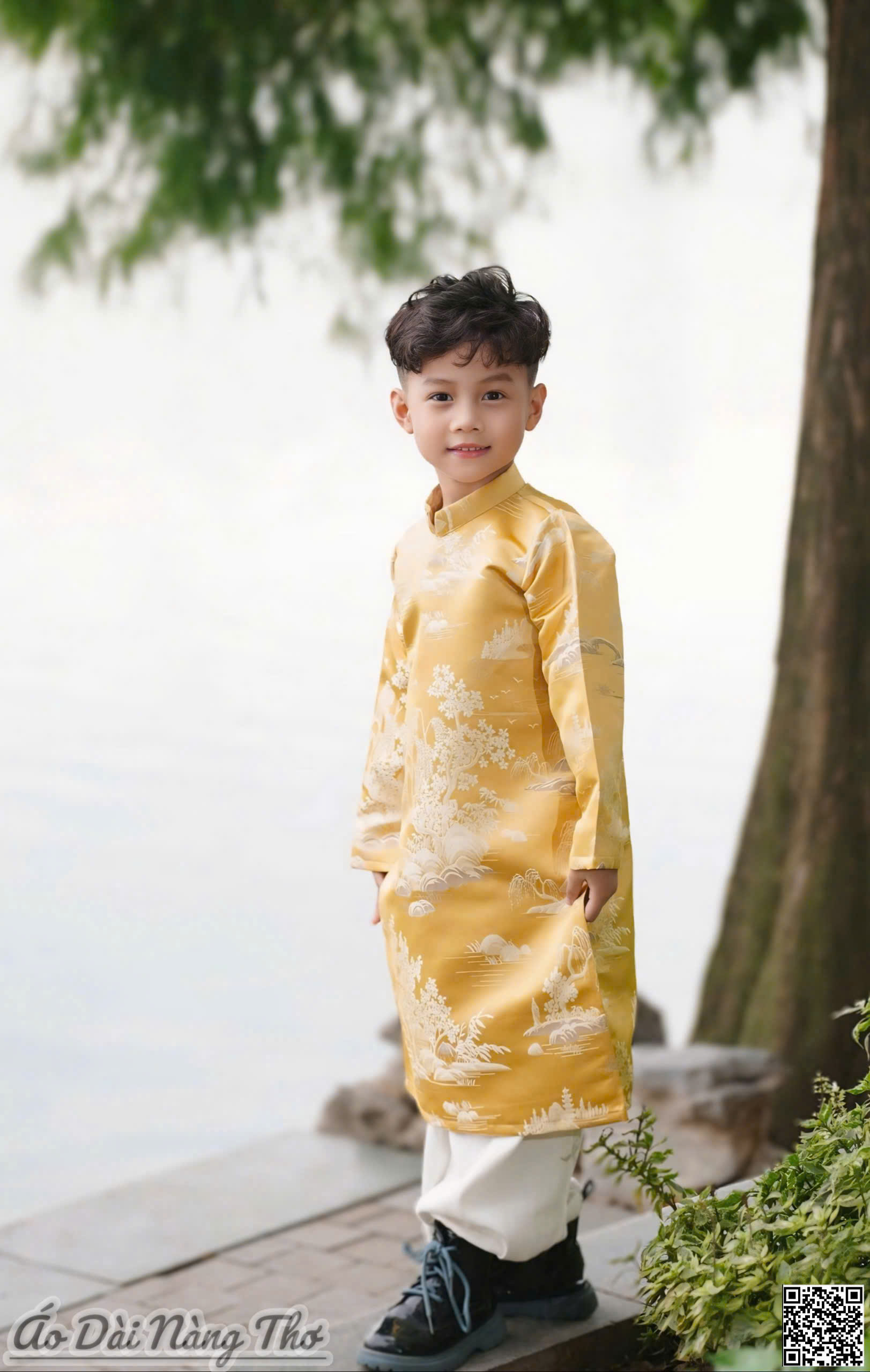 Áo Dài Bé Trai Tafta Vàng Hoa Tiết 3D