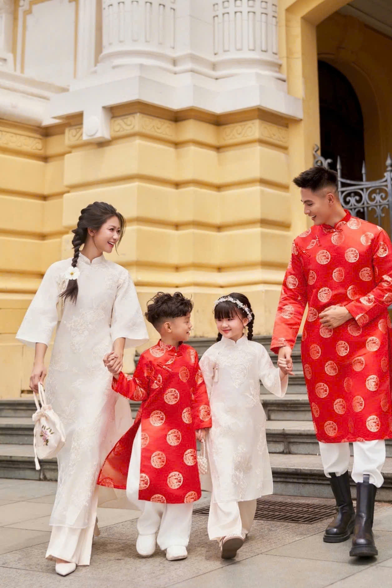 Áo Dài Cách Tân Gia Đình Sang Trọng