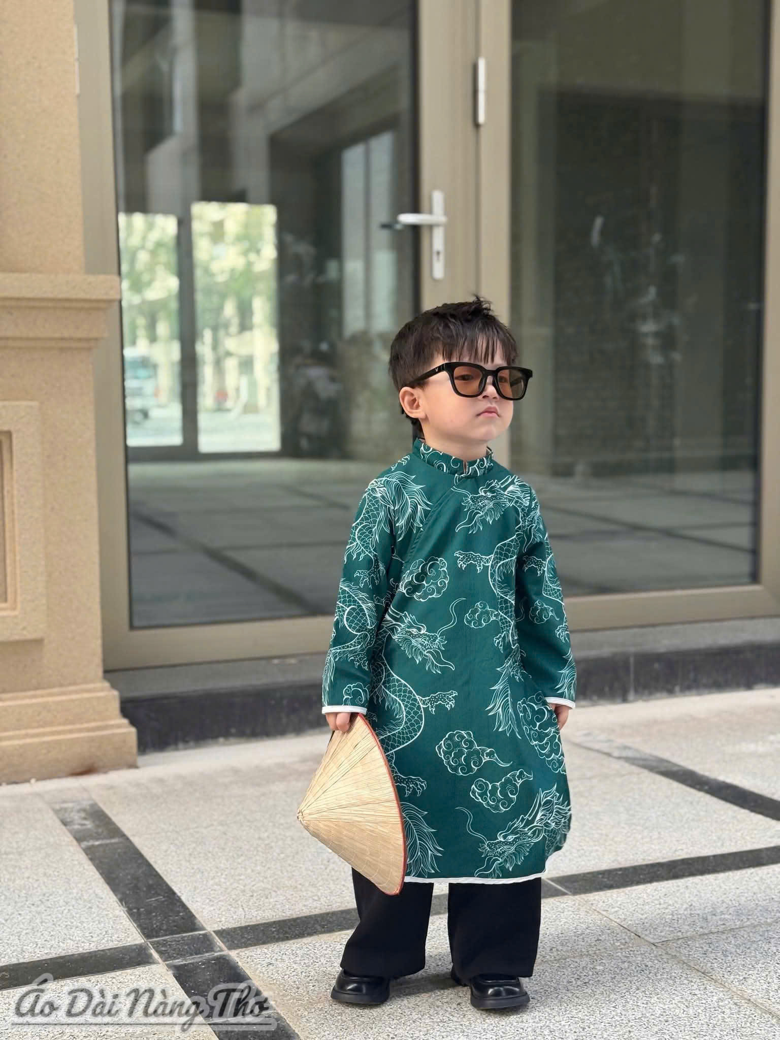 Áo Dài Bé Trai Tafta Xanh Cổ Vịt Họa Tiết Rồng 3D