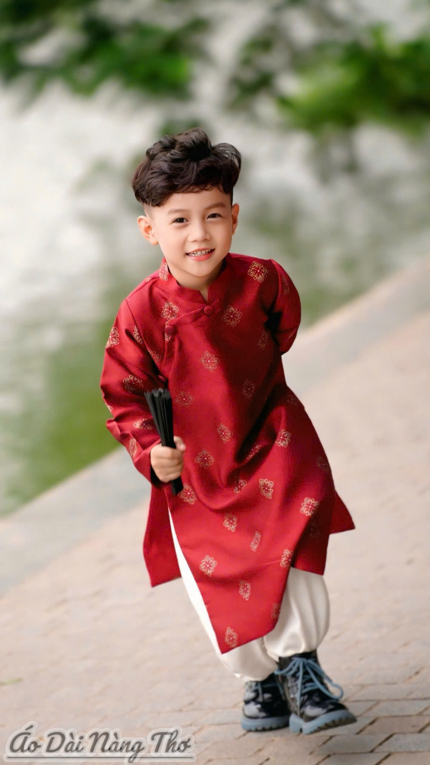 Áo Dài Bé Trai Gấm Đỏ Thanh Lịch