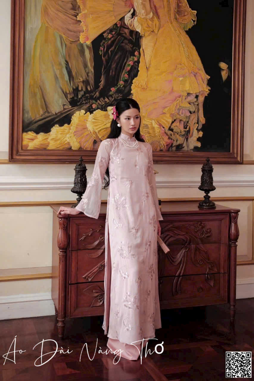 Áo Dài Truyền Thống Lụa  Voan Họa Tiết Dệt Sắc Xảo