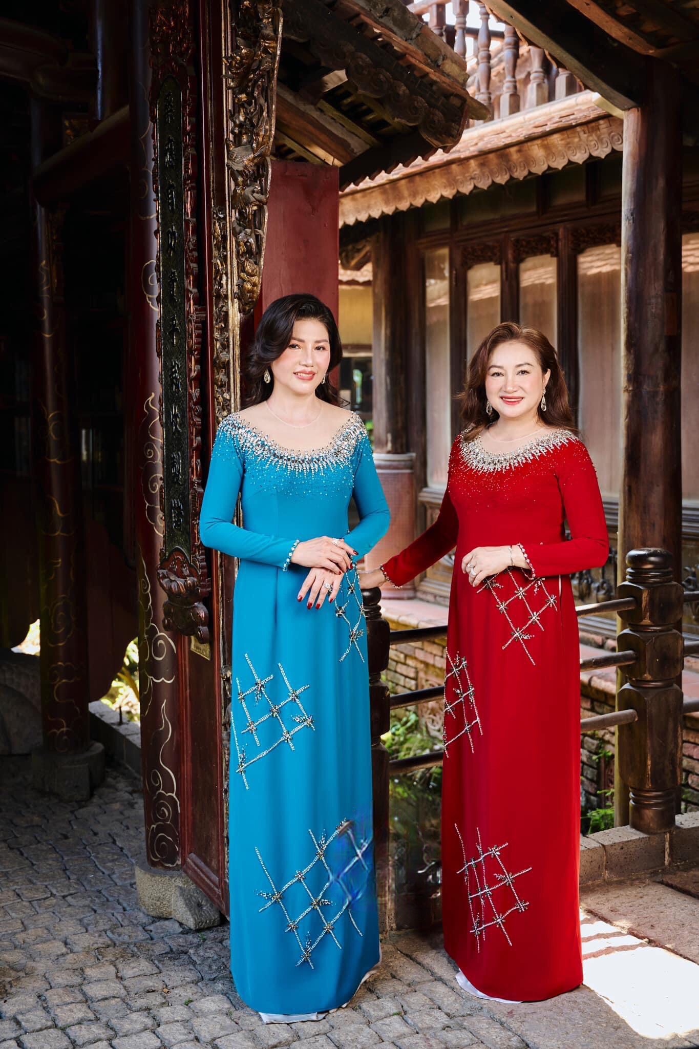 Áo Dài Bà Sui Lụa Cao Cấp Cổ Phối Lưới Sang Trọng