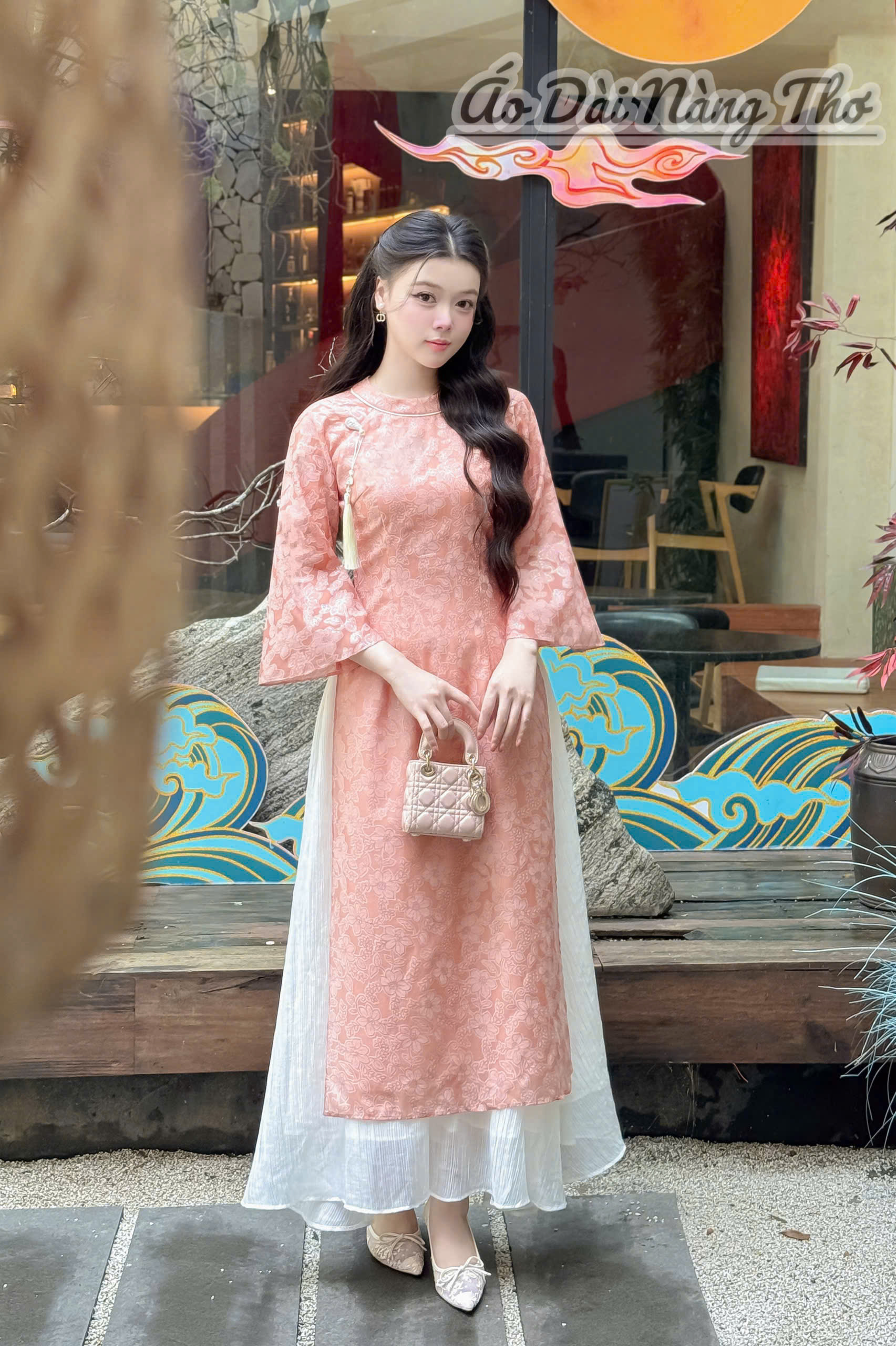 Áo Dài Cách Tân Hồng Dâu Lụa Hoa Nhí Cổ Tròn