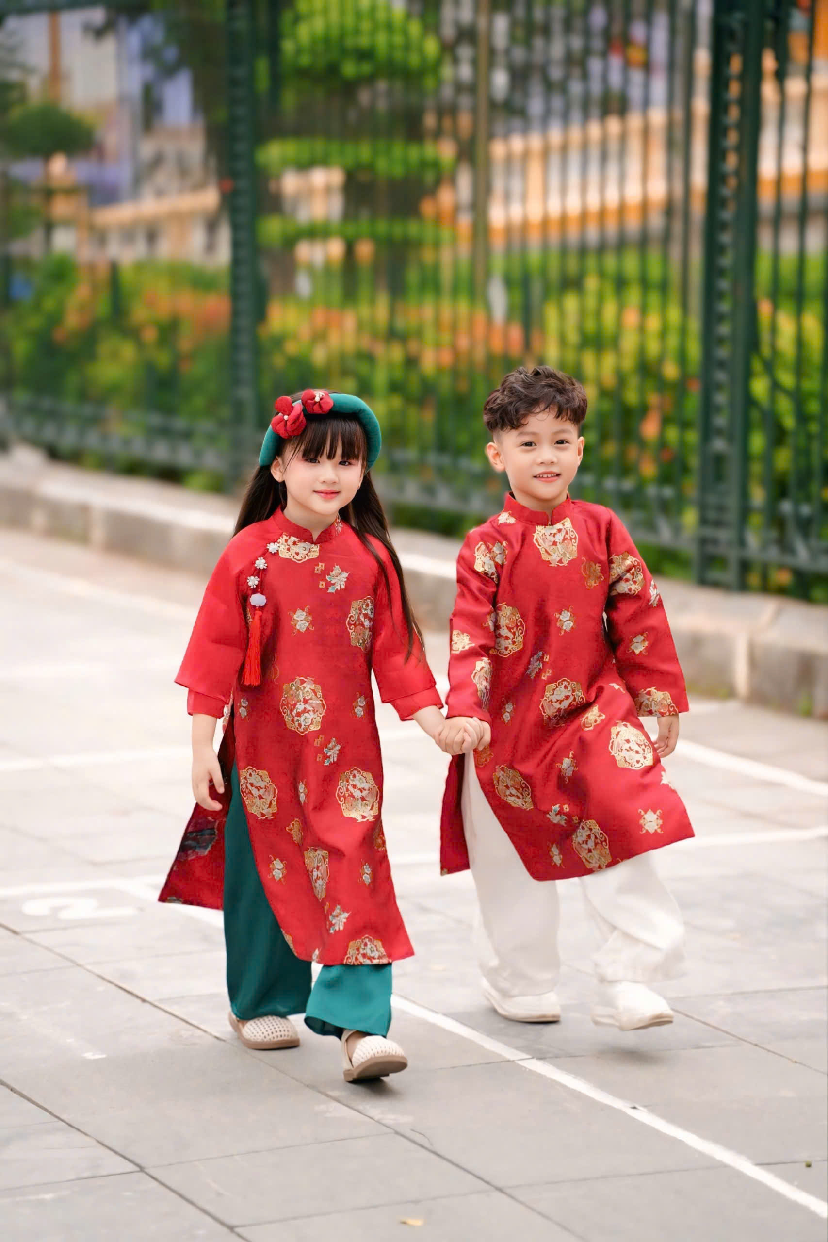 Áo Dài Bé Trai/Bé Gái Gấm Họa Tiết Xinh Xắn