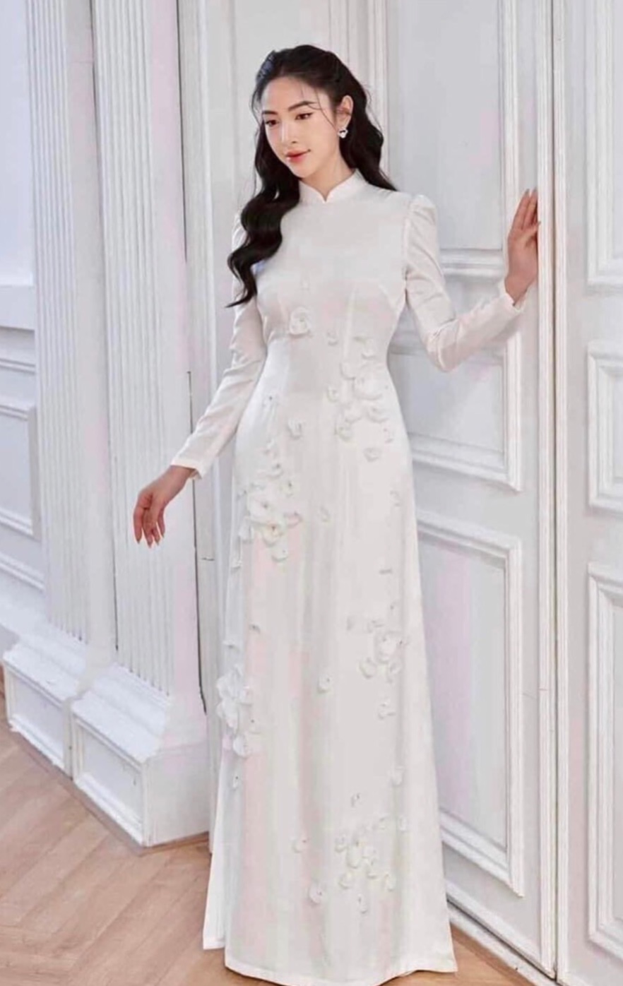 Áo Dài Cô Dâu Lụa Trắng Đính Hoa Xinh Xắn