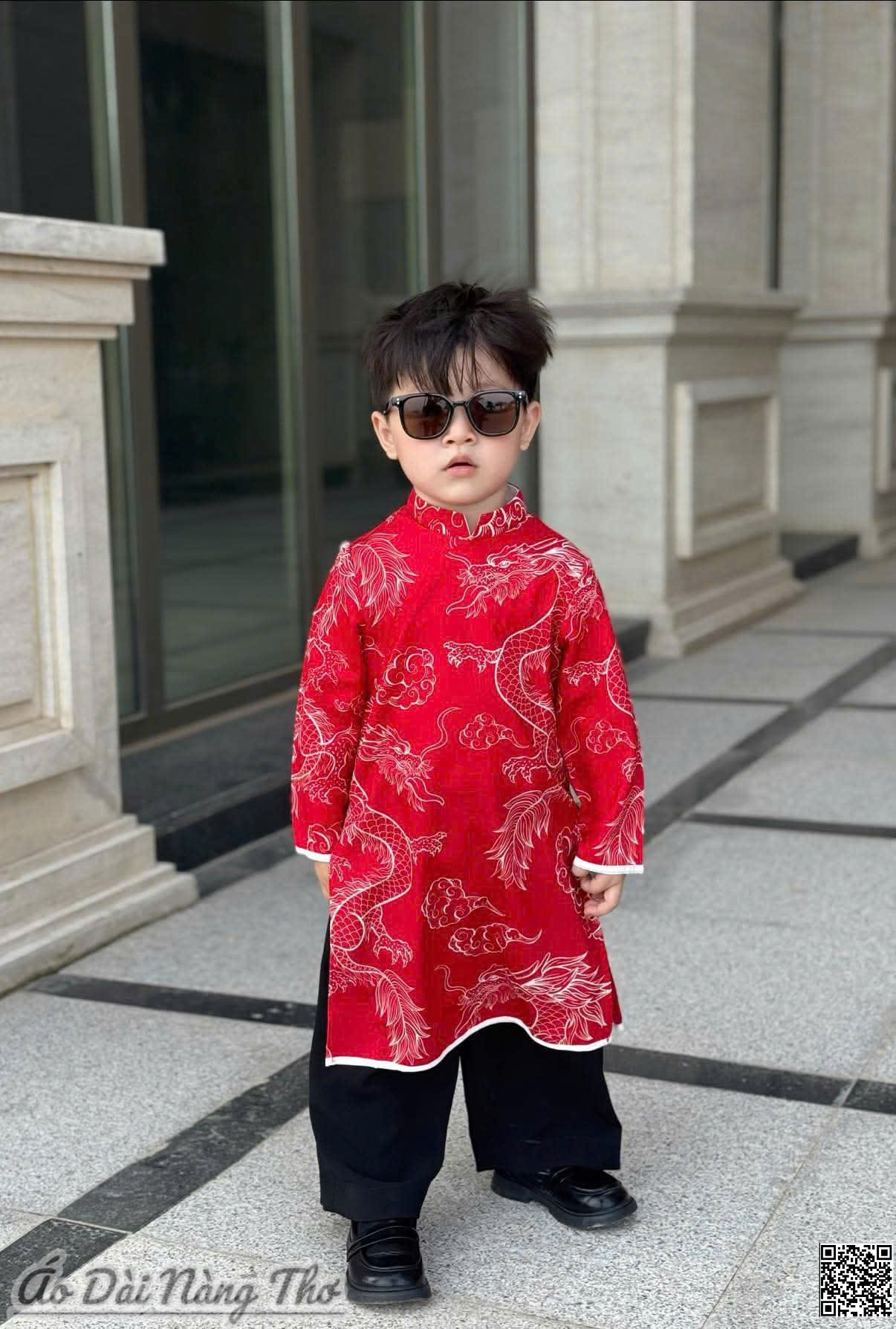 Áo Dài Bé Trai Tafta Đỏ Họa Tiết 3D