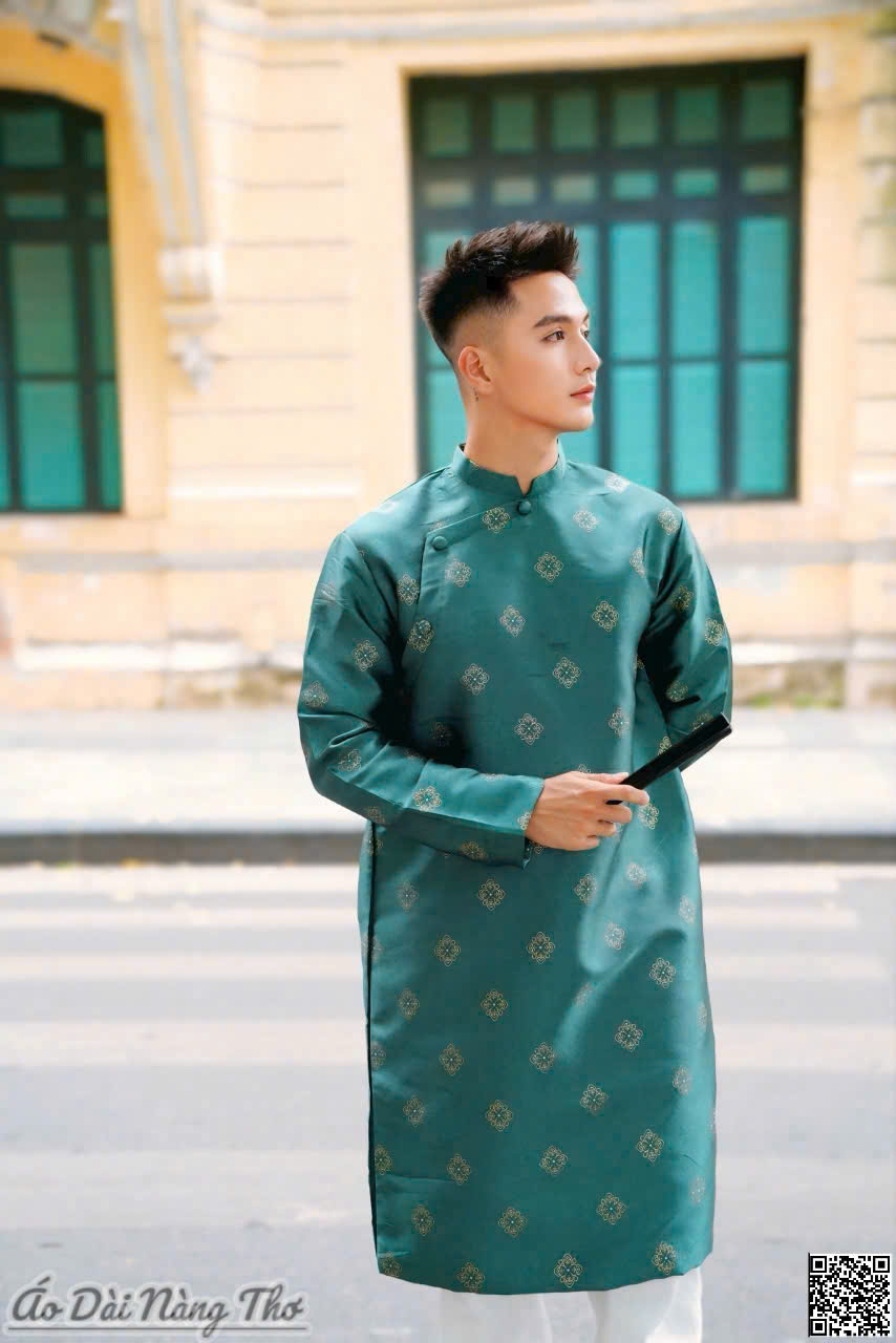 Áo Dài Nam Gấm Xanh Cổ Vịt Họa Tiết Nhí Thanh Lịch