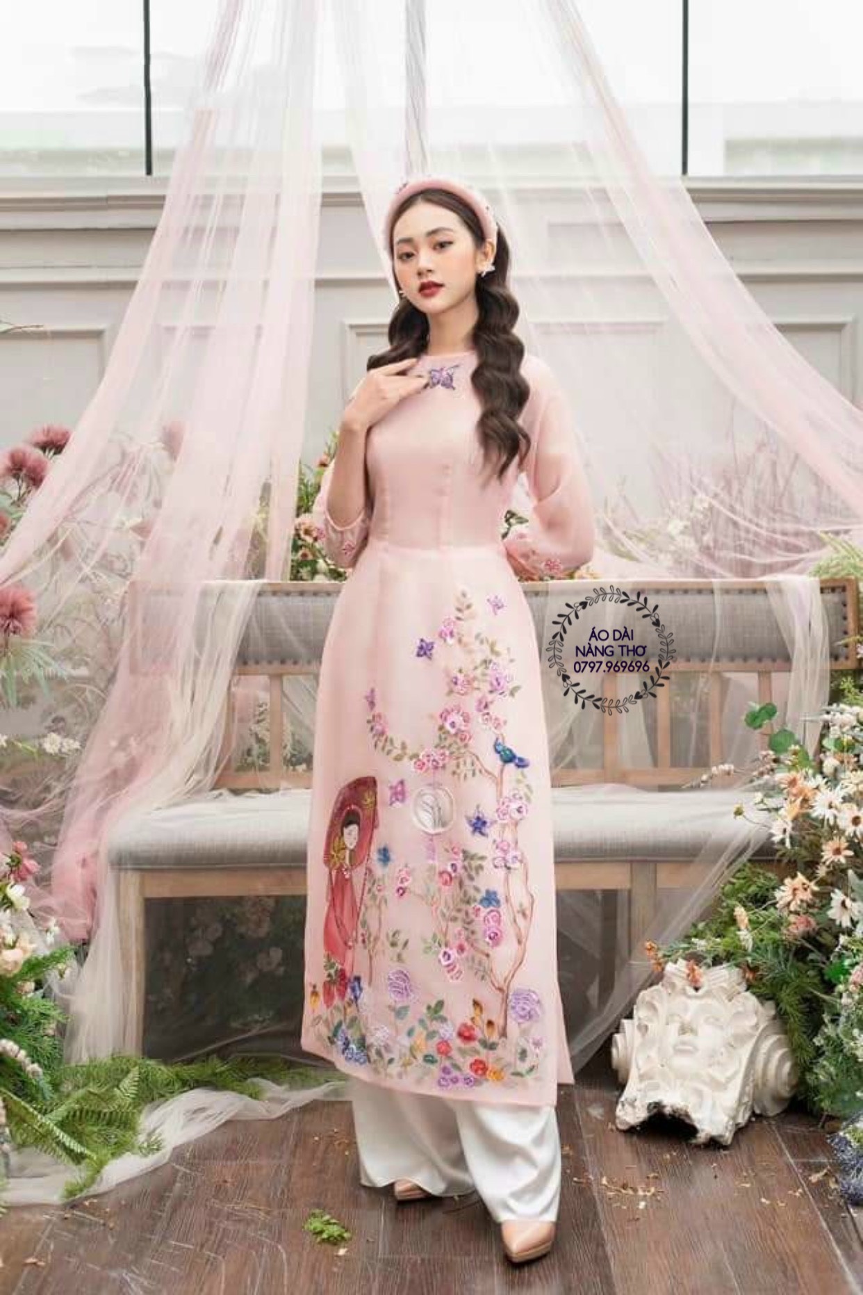 Áo Dài Cách Tân Lửng Hồng Tơ