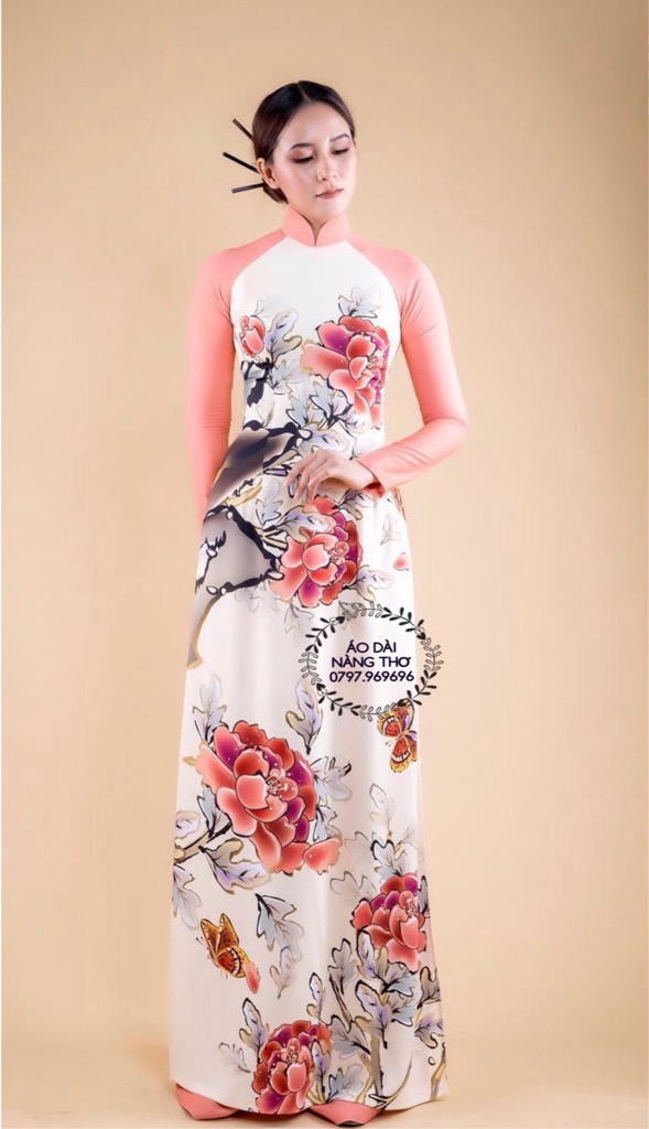 Áo dài truyền thống trẻ