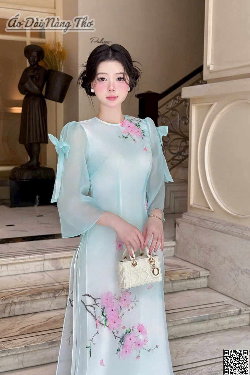 Áo Dài Cách Tân Voan Xanh Tay Lỡ Đáng Yêu