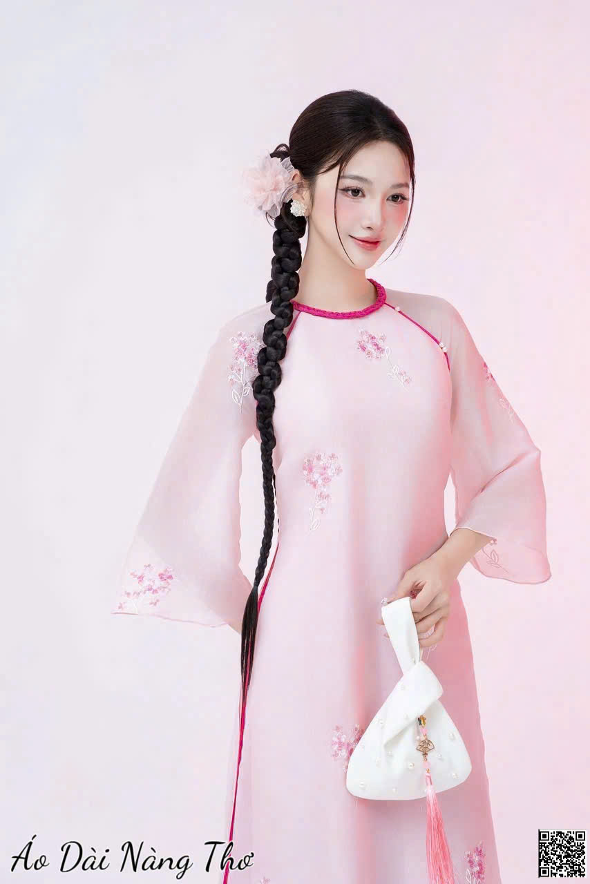Áo Dài Cách Tân Vải Voan Hồng Cổ Thắt Bính