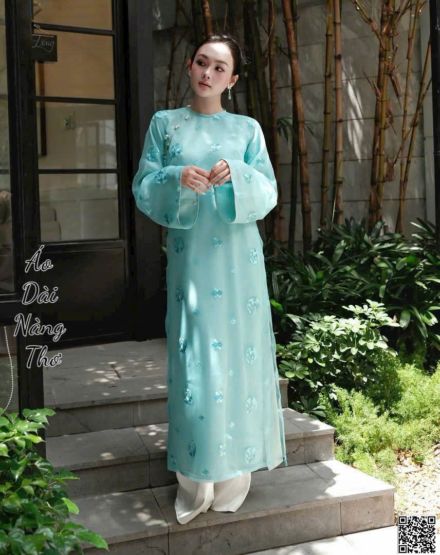 Áo Dài Cách Tân Voan Lụa Xanh Họa Tiết Thêu Tay Loe
