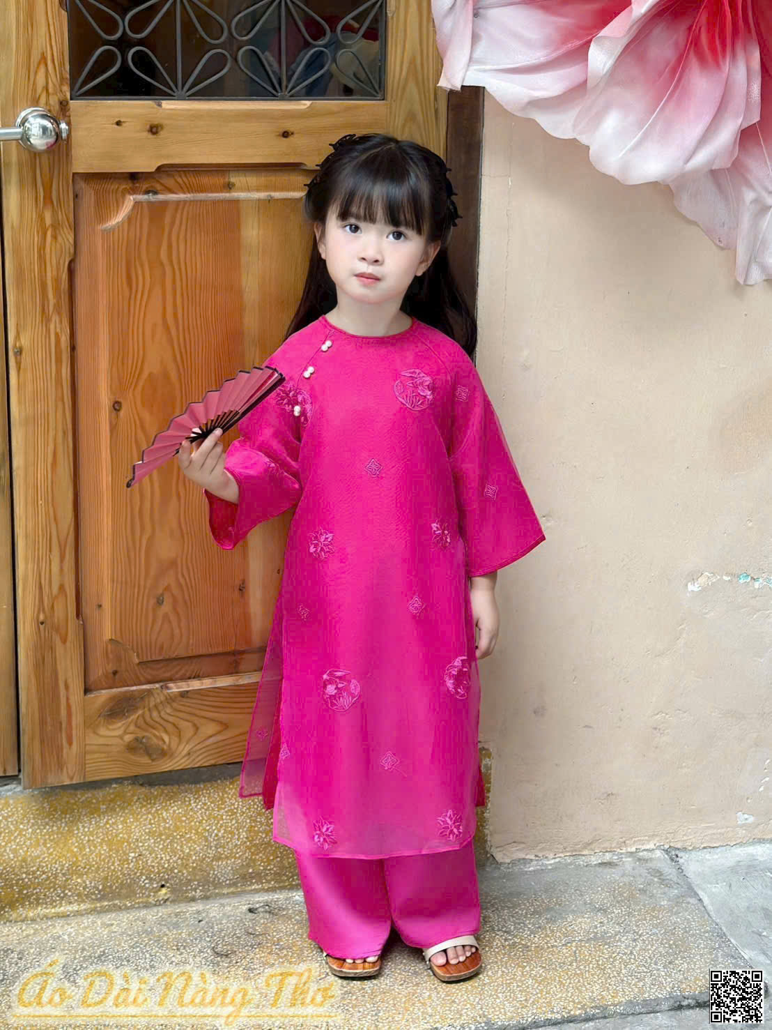 Áo Dài Bé Gái Voan Hồng Sen Họa Tiết Thêu Xinh Yêu